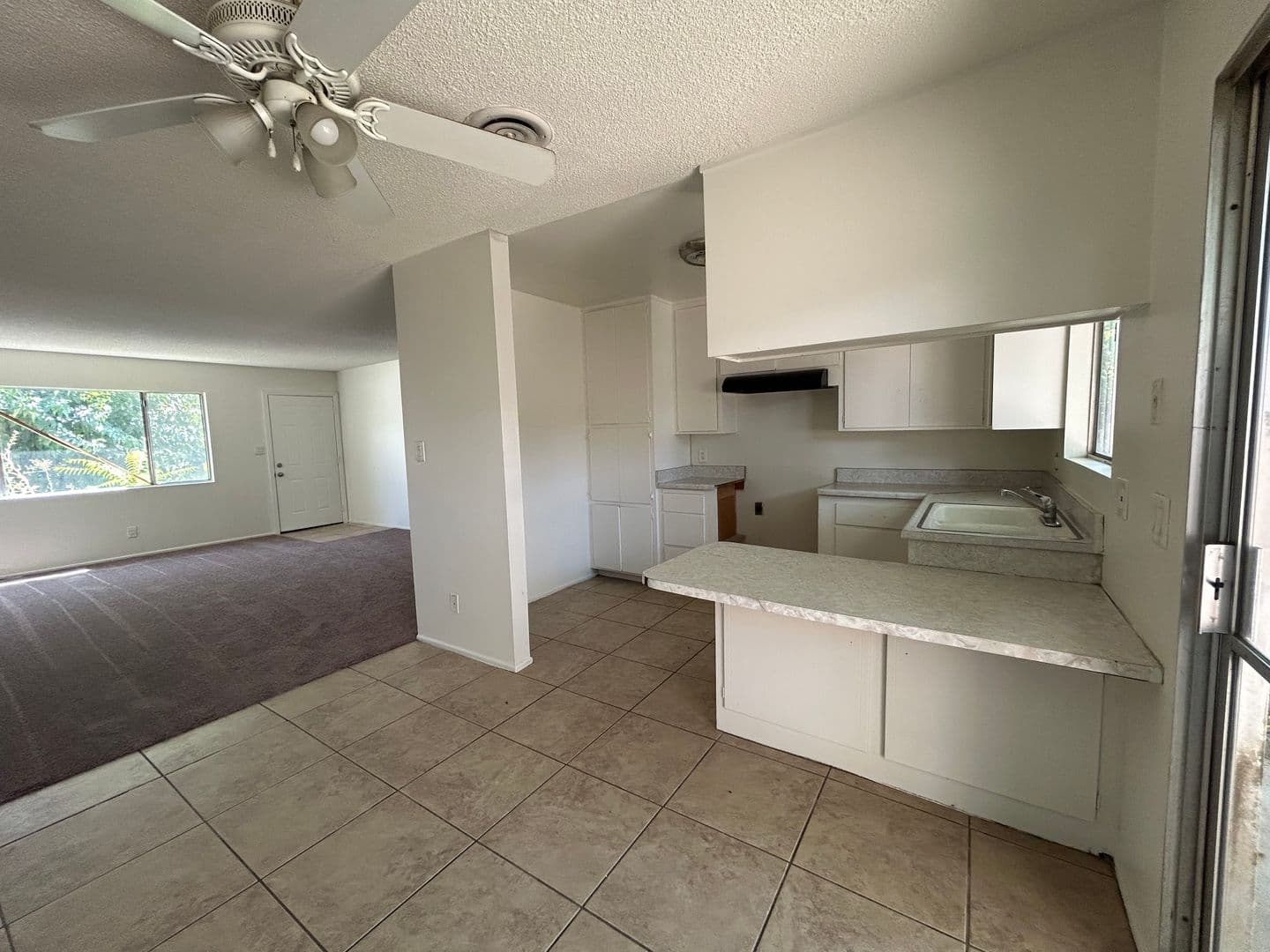 Hemet Apartment: 690 Lanier St