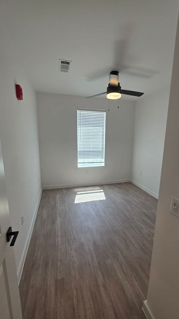 San Antonio Apartment: 1606 El Paso St