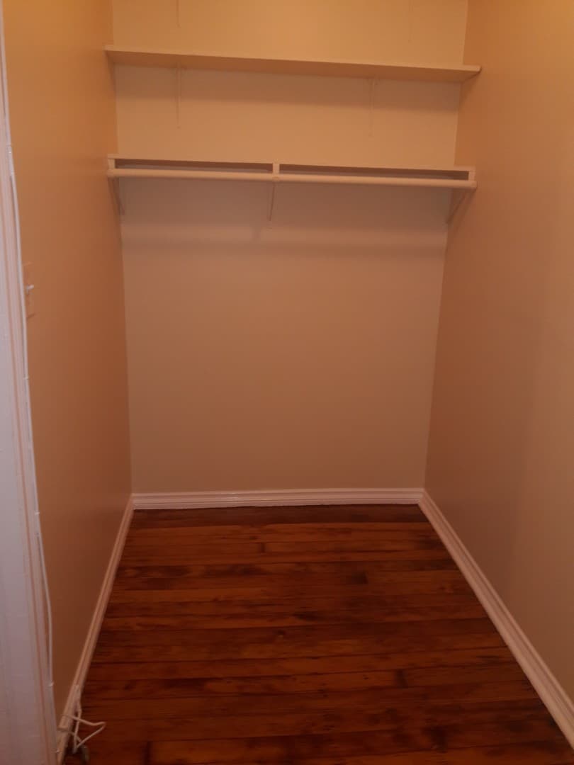 Los Angeles Apartment: 6228-6238 De Longpre Avenue