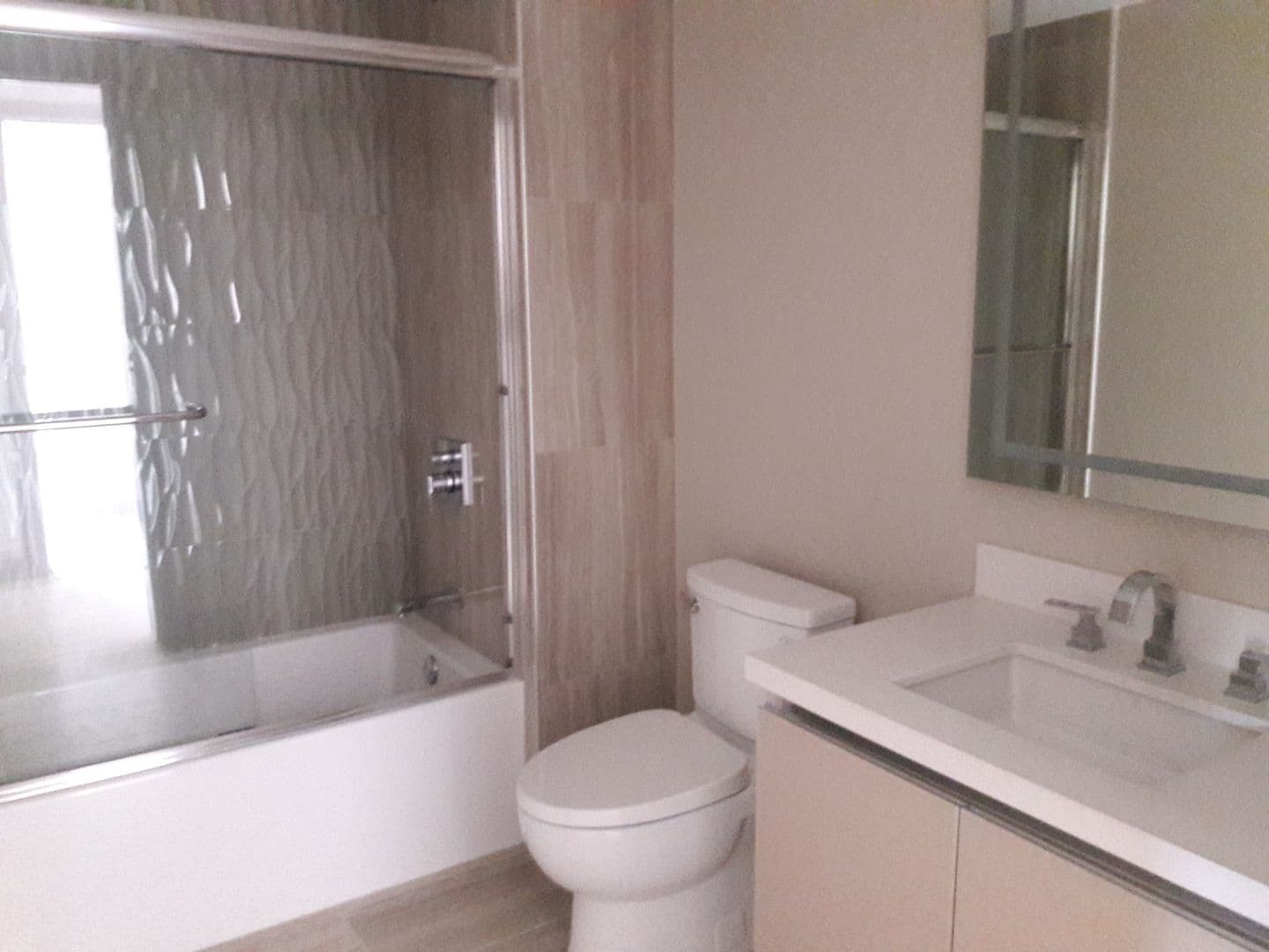 Los Angeles Apartment: 10534 Santa Monica Blvd.