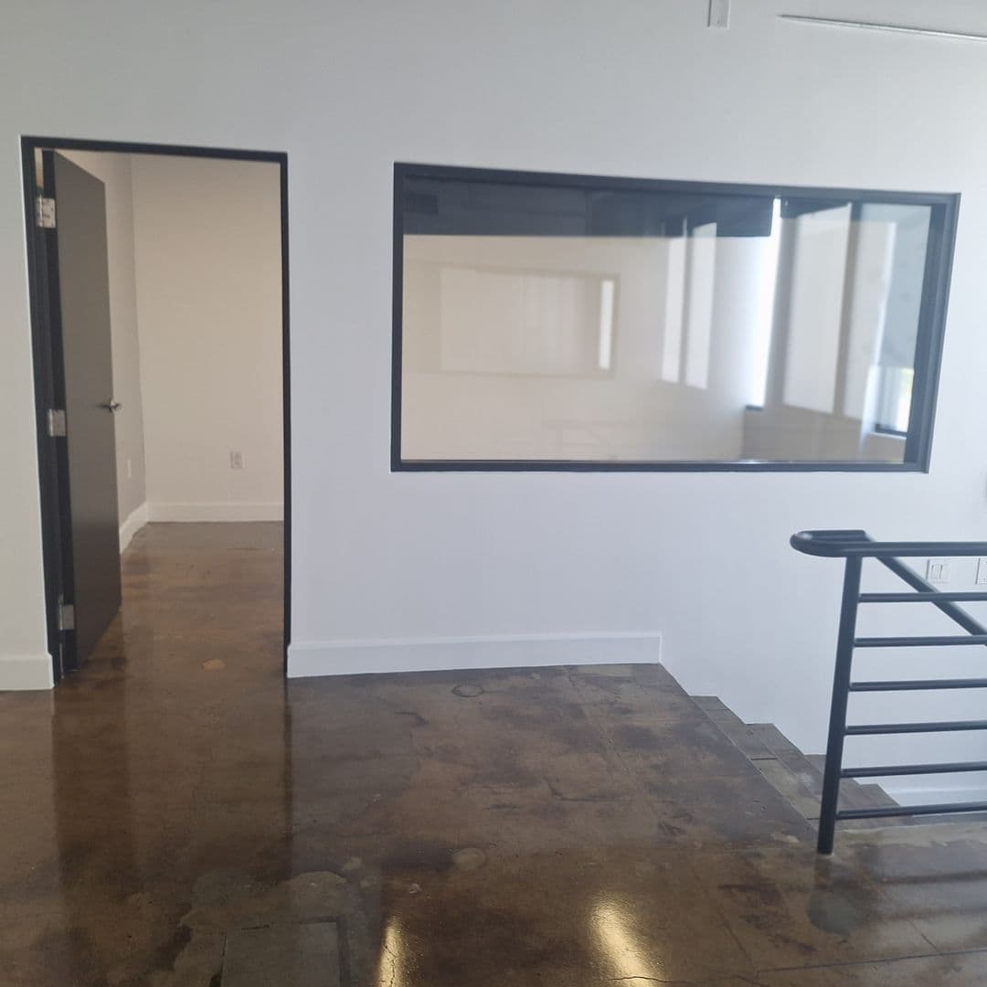 Los Angeles Apartment: 1947-1963 N CAHUENGA BLVD
