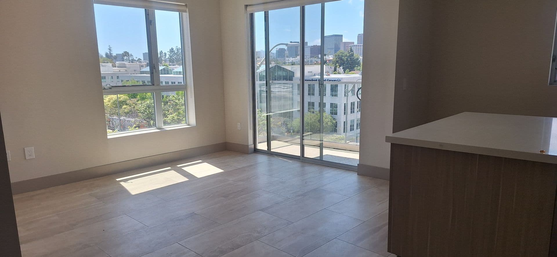 Los Angeles Apartment: 10534 Santa Monica Blvd.