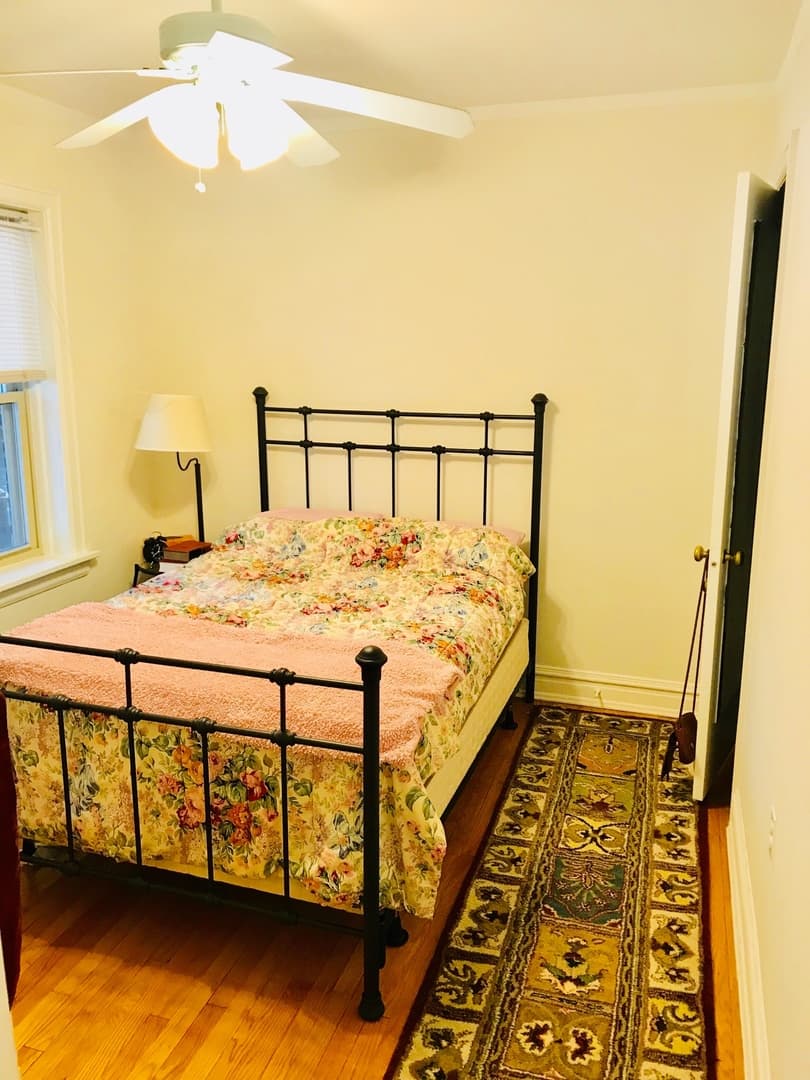 Winnetka Apartment: 460 Winnetka Ave.