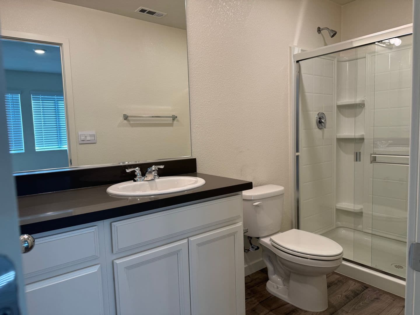 Roseville House: 3073 Pruett Drive