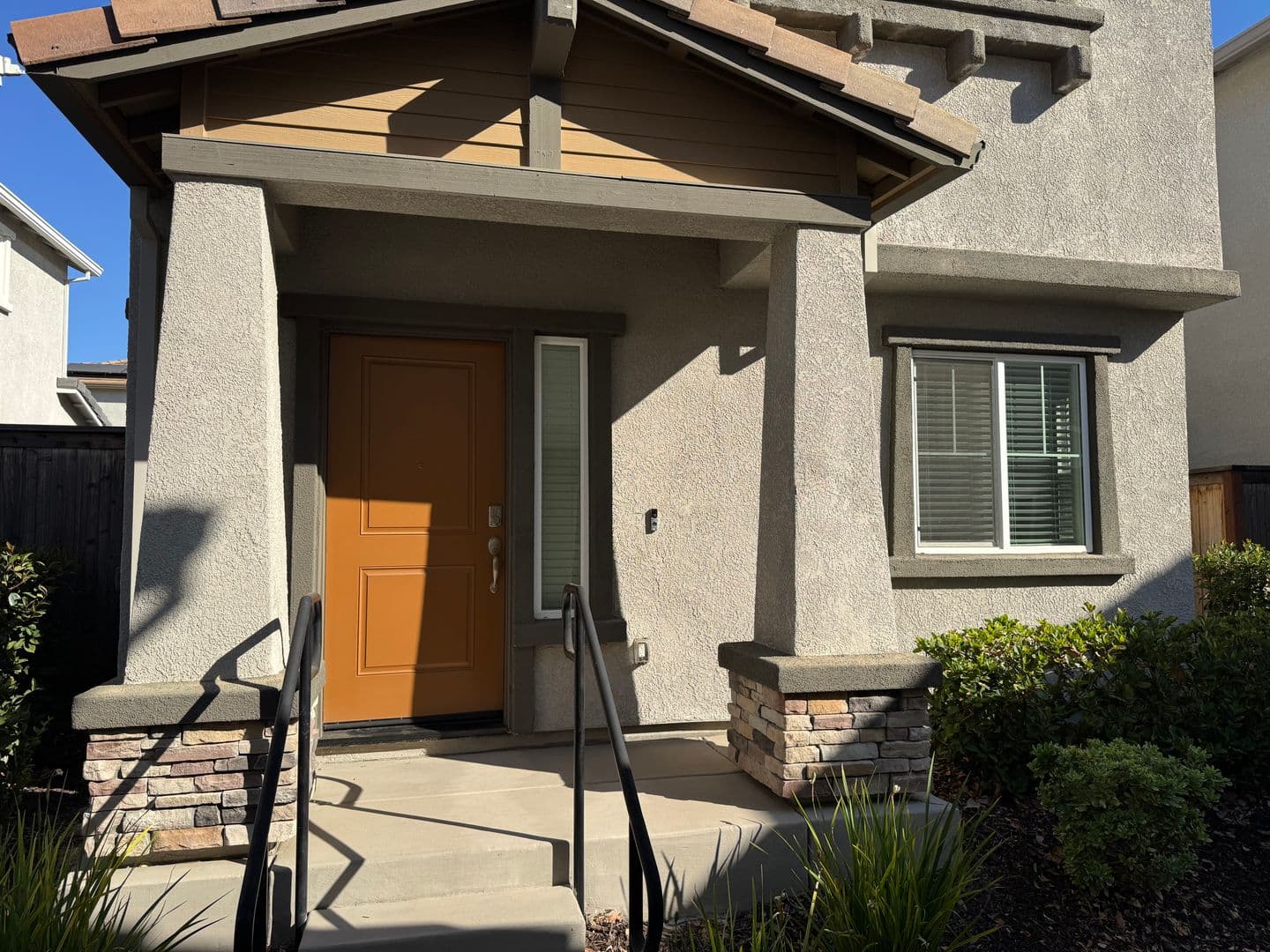 Roseville House: 3073 Pruett Drive