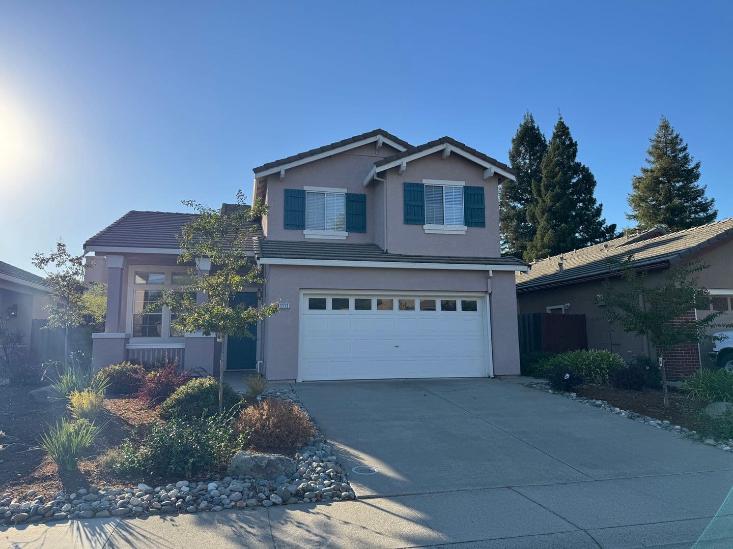Roseville House: 1113 Caversham Way
