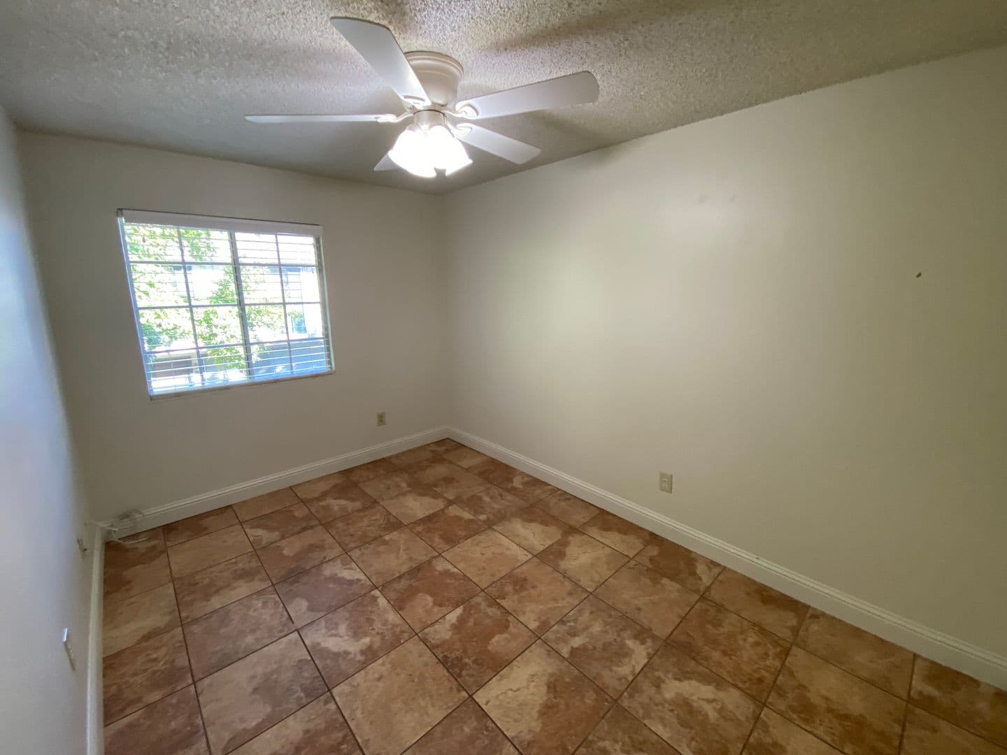 Sacramento Townhome: 8879 Salmon Falls Drive #C