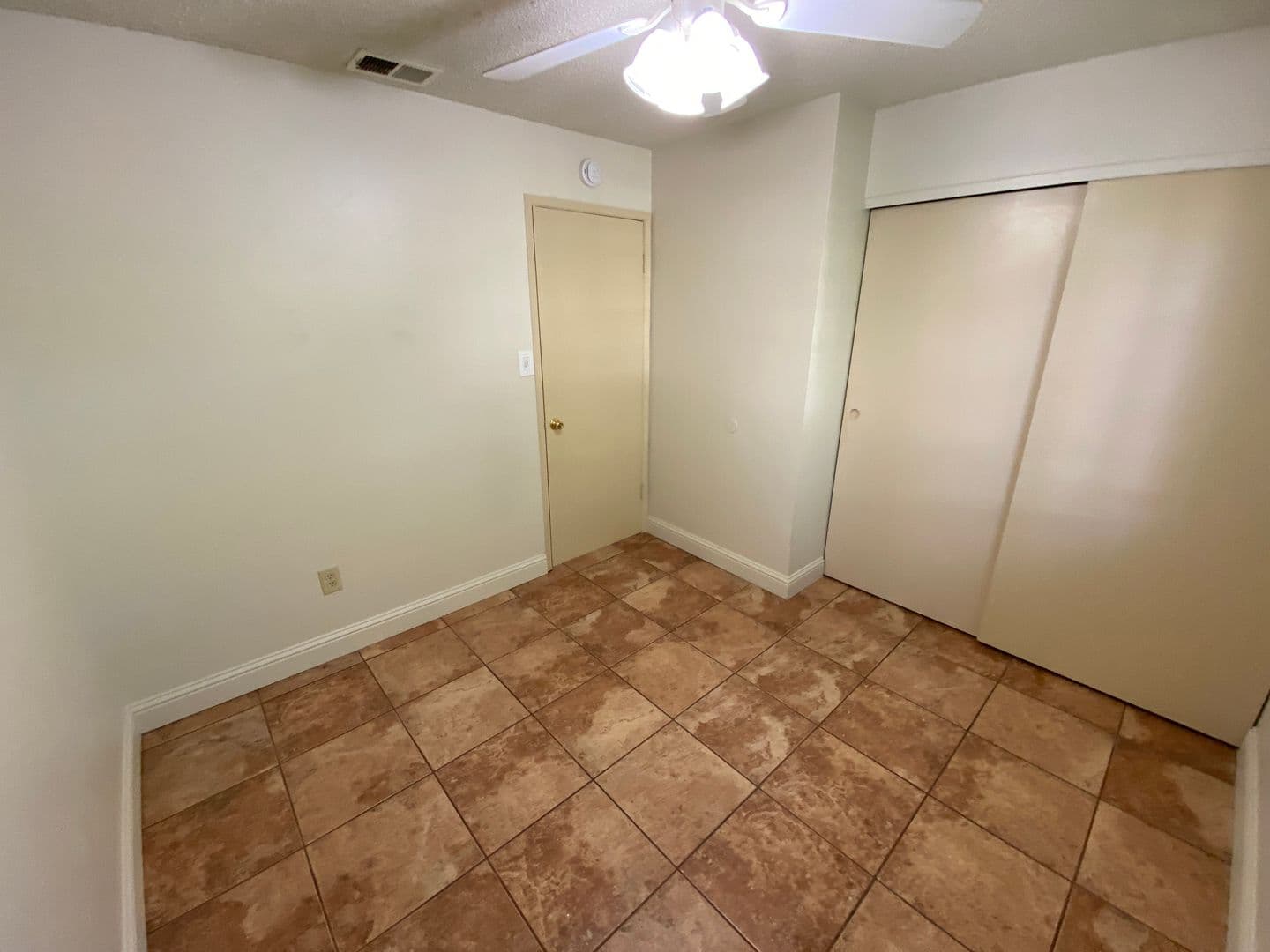 Sacramento Townhome: 8879 Salmon Falls Drive #C