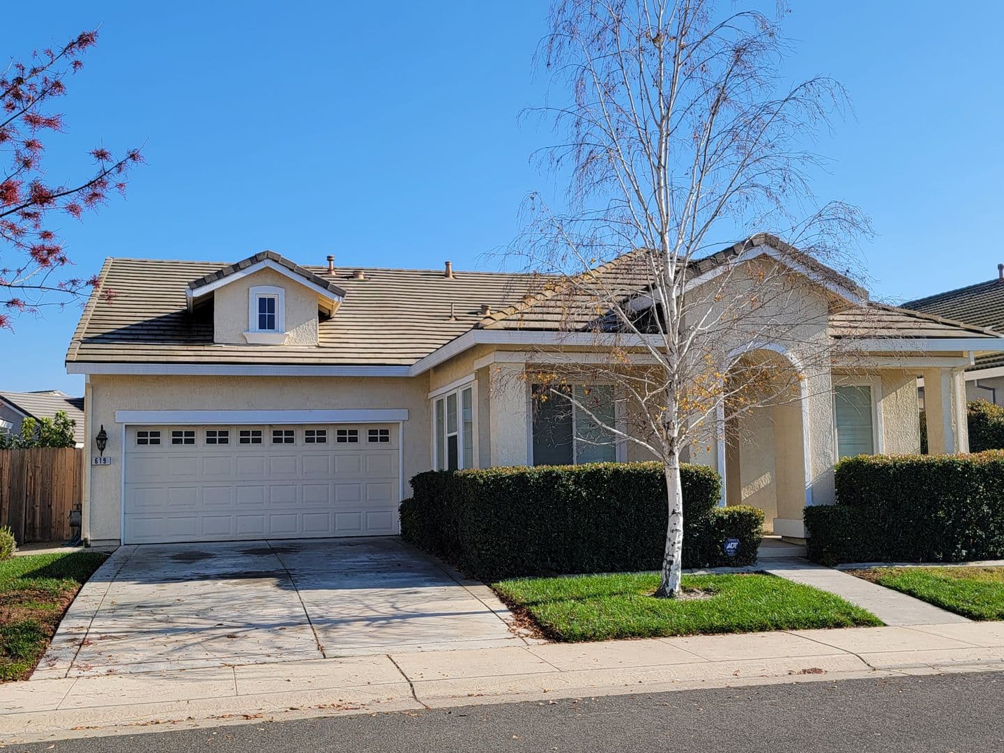 Sacramento House: 619 Alcantar Circle