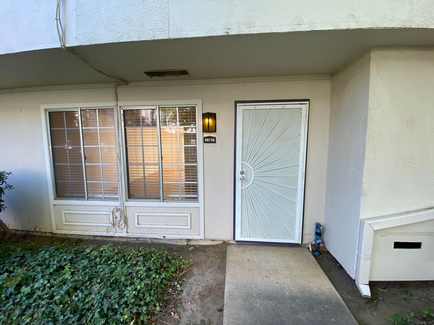 Sacramento Townhome: 8879 Salmon Falls Drive #C