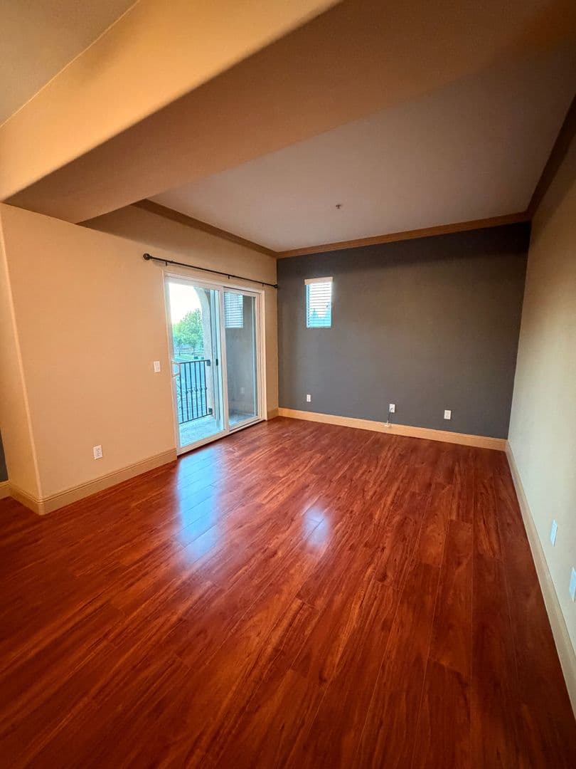 Sacramento House: 4800 Westlake Parkway #2908