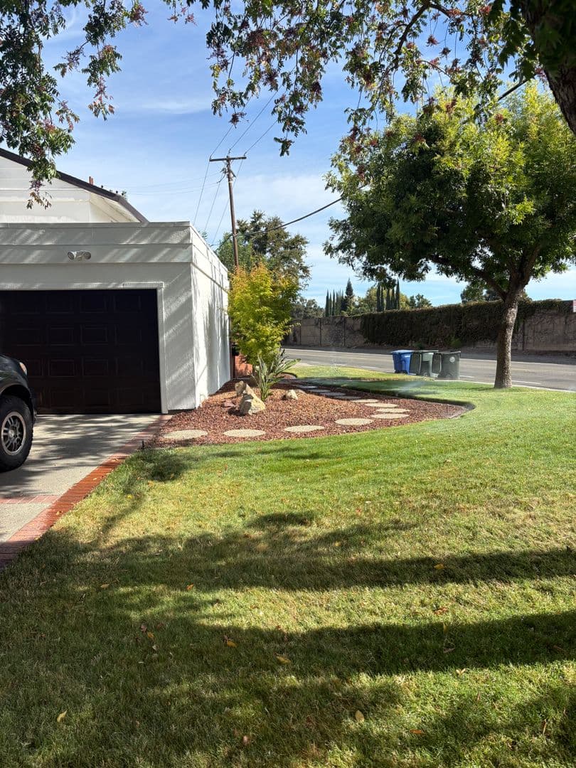 Sacramento House: 5180 Riverside Blvd