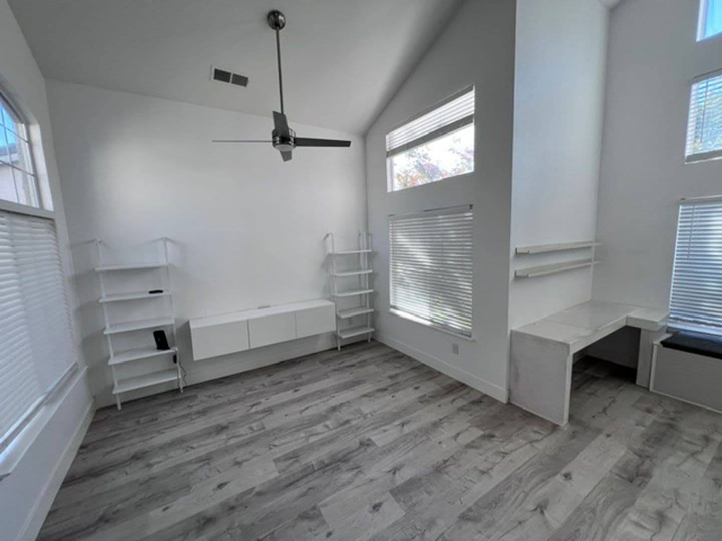 Elk Grove House: 8120 Village Brook Way