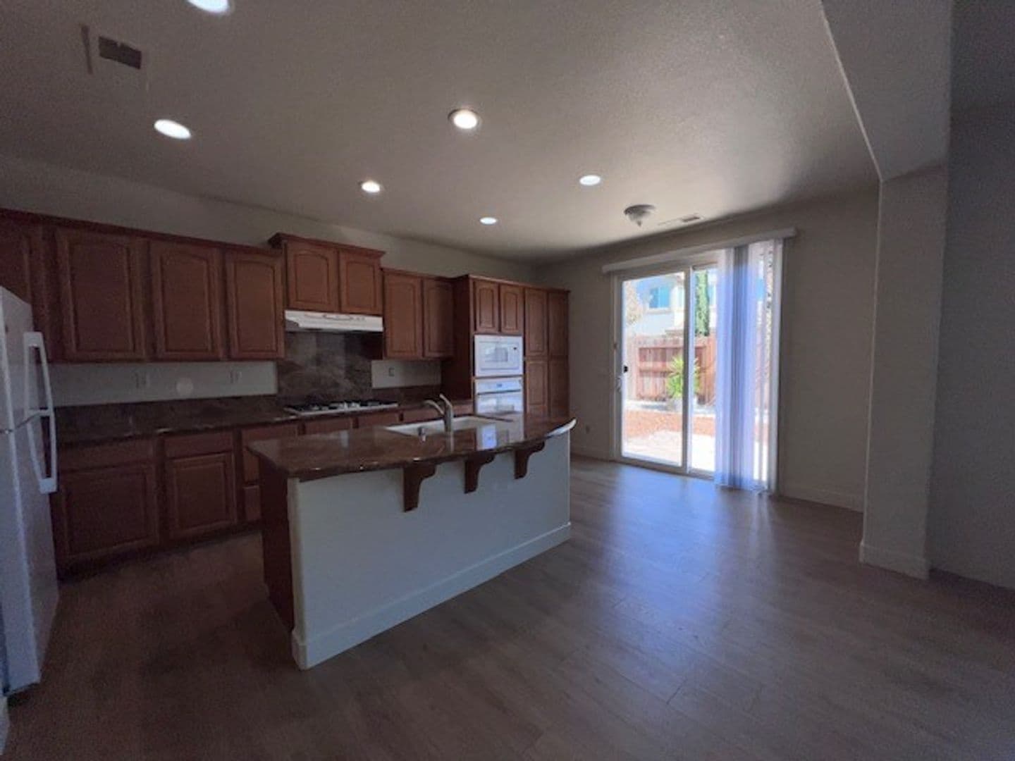 Elk Grove House: 5313 White Lotus Way