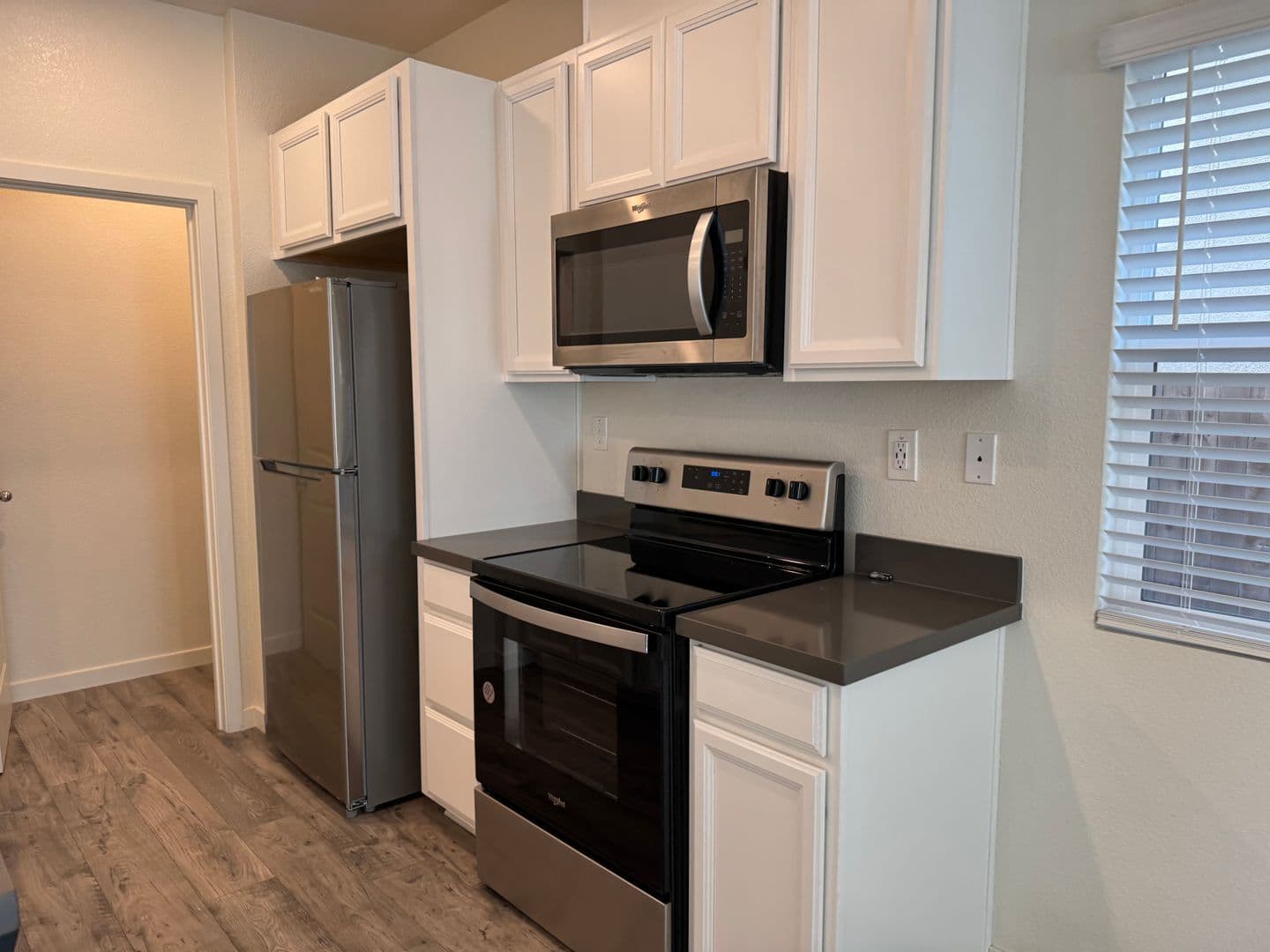 Roseville House: 3073 Pruett Drive