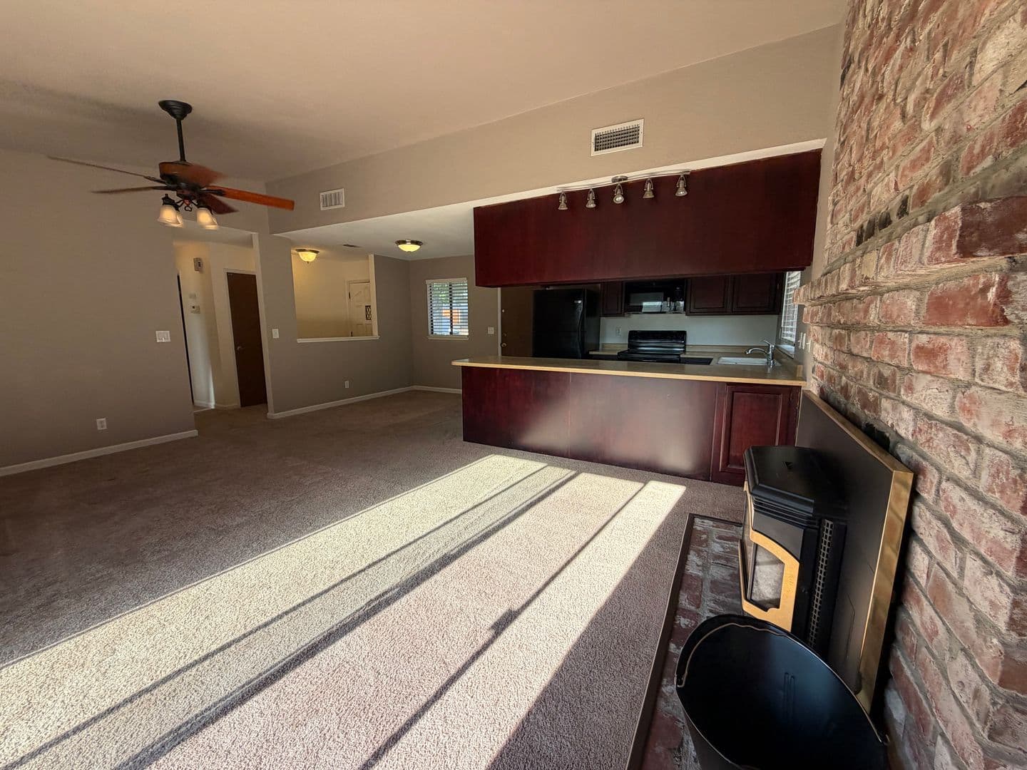 Citrus Heights House: 7724 Woodchuck Way