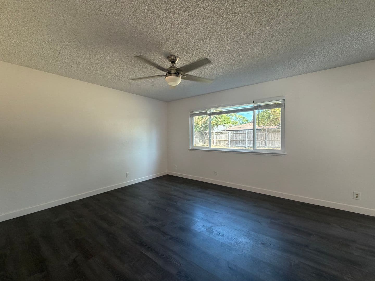 Orangevale House: 9225 Castlemont Cir. (owner keep 1/2 of late fee)^^