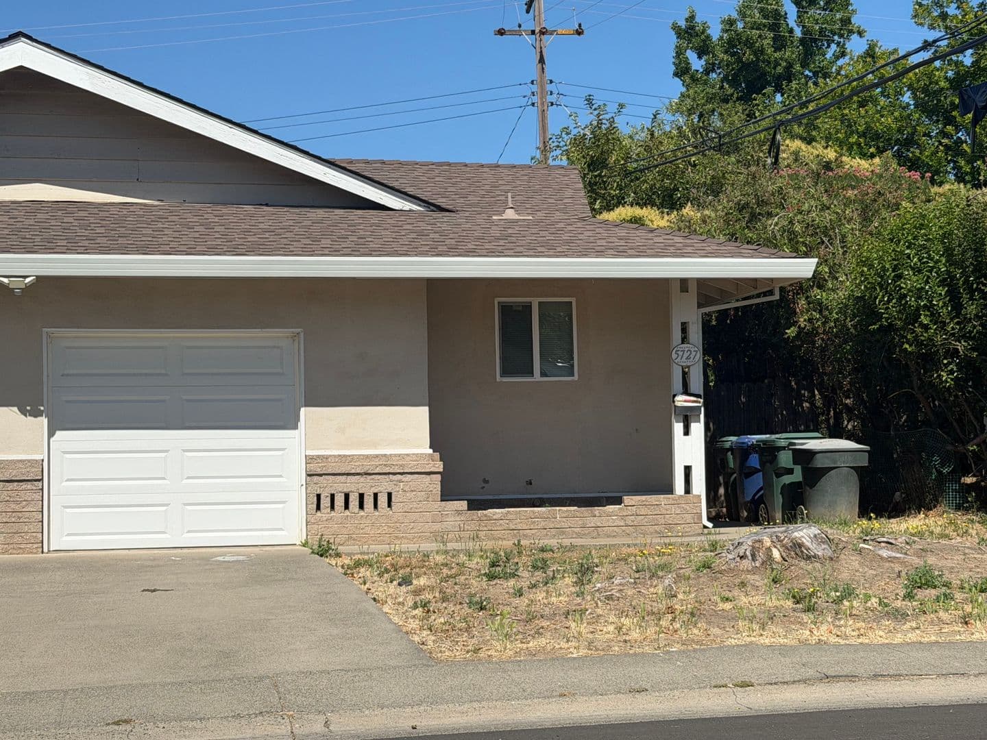 Carmichael Multiplex: 5727 Woodleigh Dr