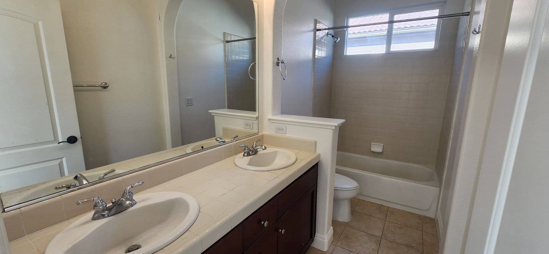 Elk Grove House: 6916 Boa Nova Drive