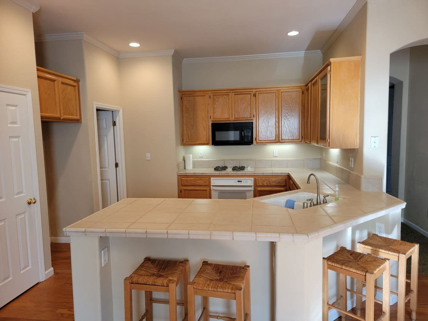 Sacramento House: 619 Alcantar Circle