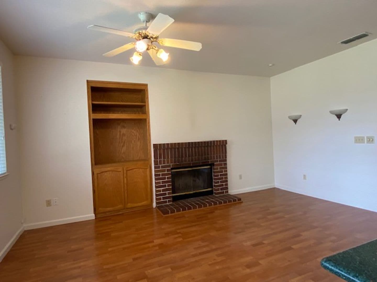 Roseville House: 1113 Caversham Way