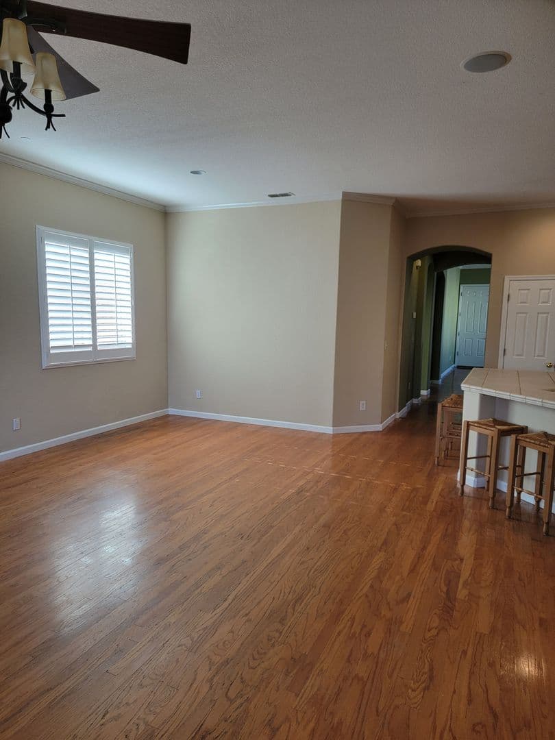 Sacramento House: 619 Alcantar Circle