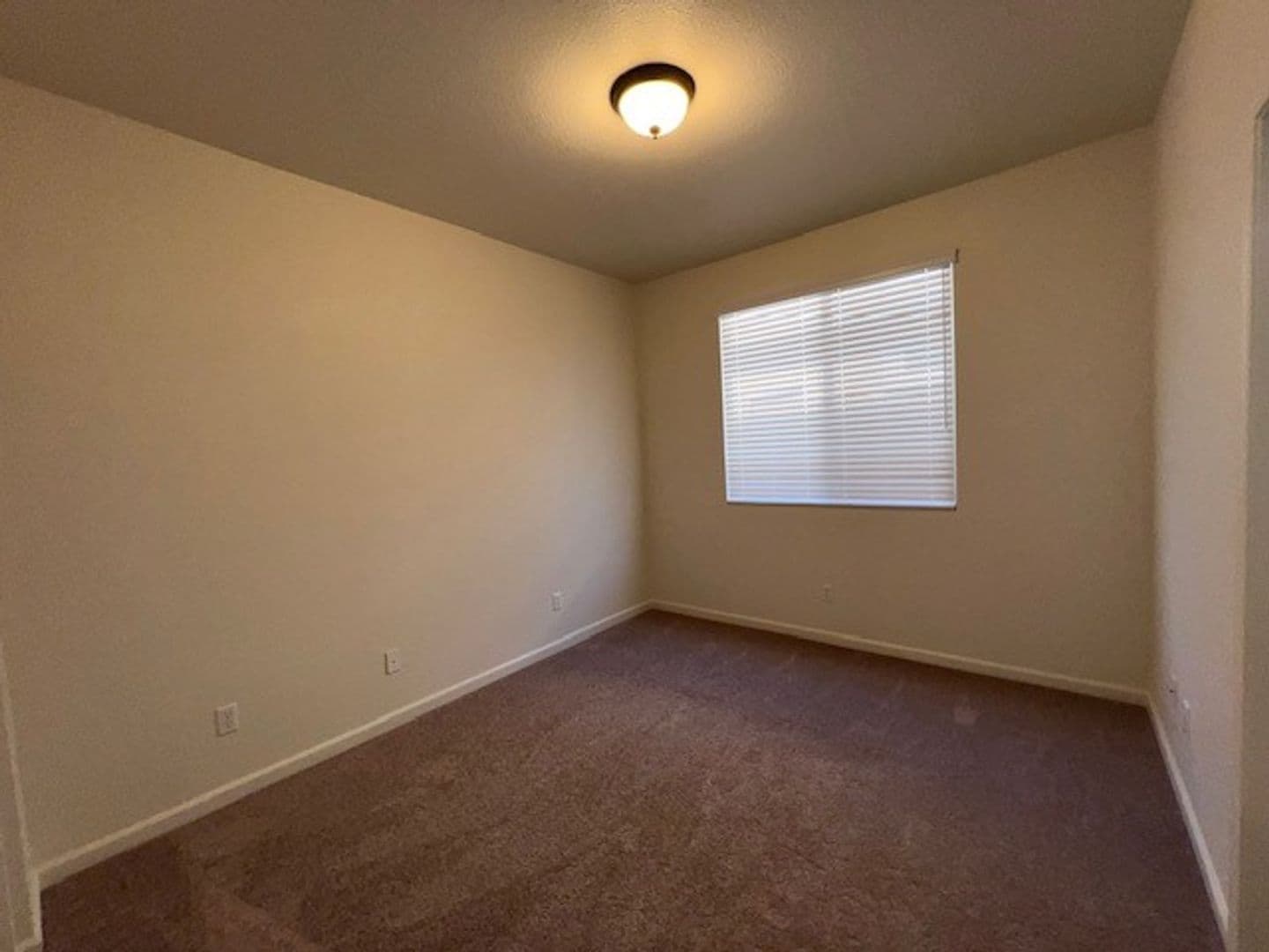 Elk Grove House: 5313 White Lotus Way