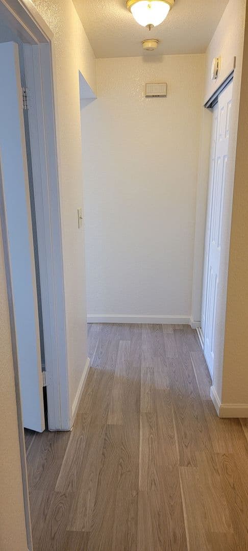 North Highlands Apartment: 5107 / 5109 Hoover St.^^