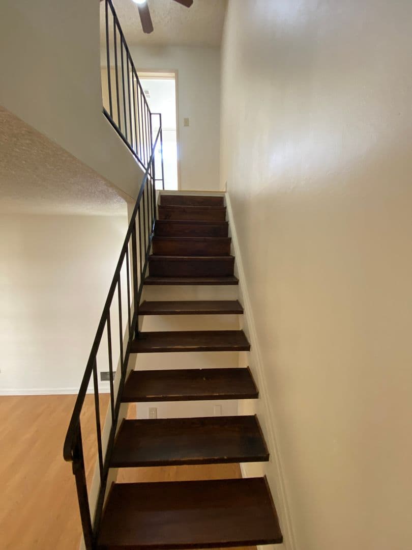 Sacramento Townhome: 8879 Salmon Falls Drive #C