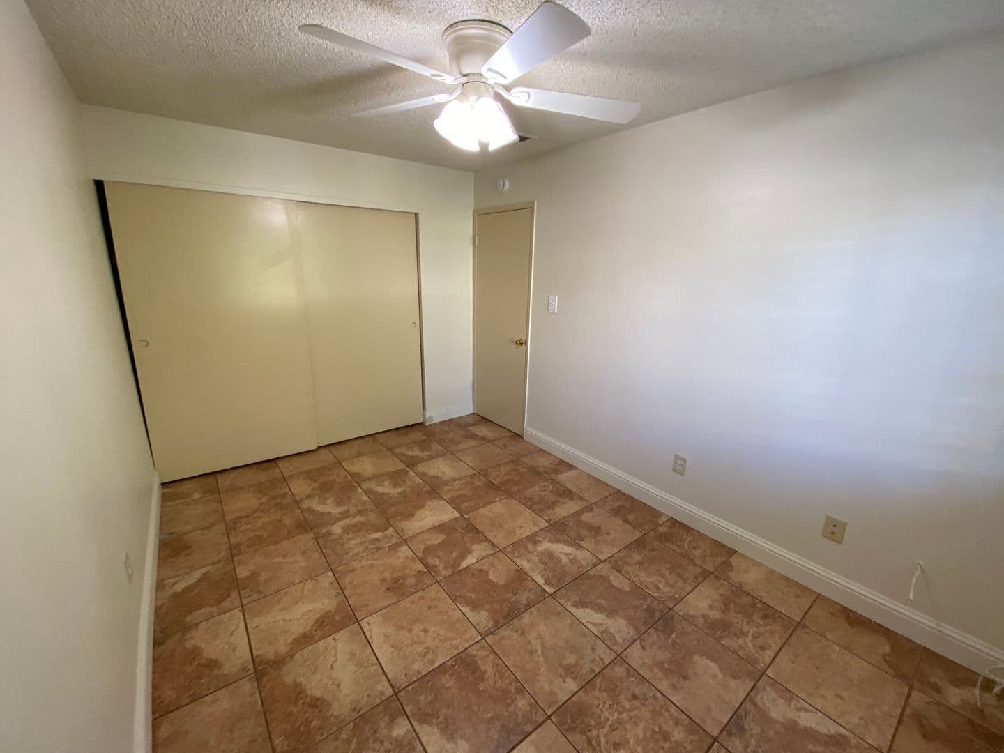 Sacramento Townhome: 8879 Salmon Falls Drive #C