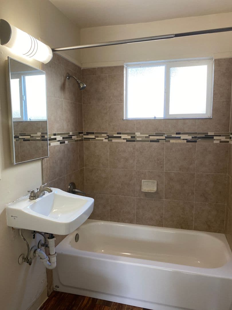 Sacramento Apartment: 1726 H Street