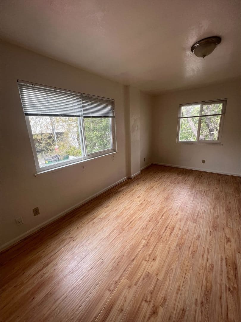 Sacramento Apartment: 2518 X Street