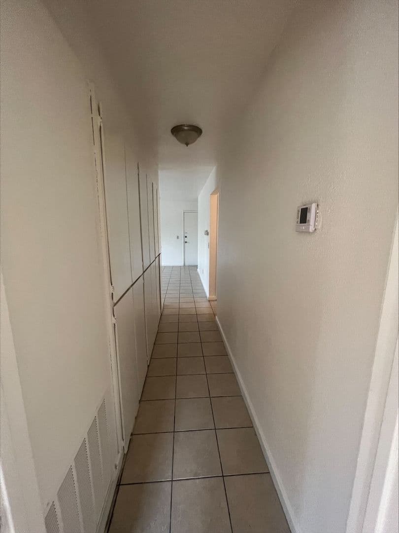 Sacramento Apartment: 2518 X Street