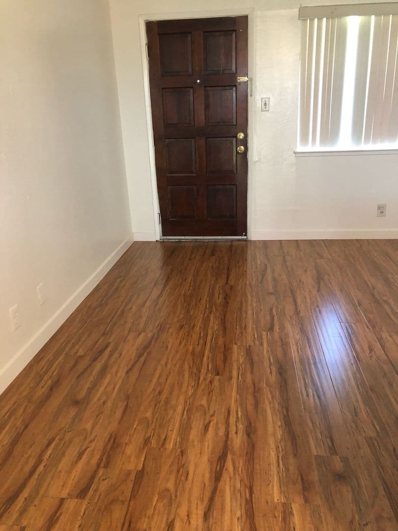 Sacramento Apartment: 800 18th Street