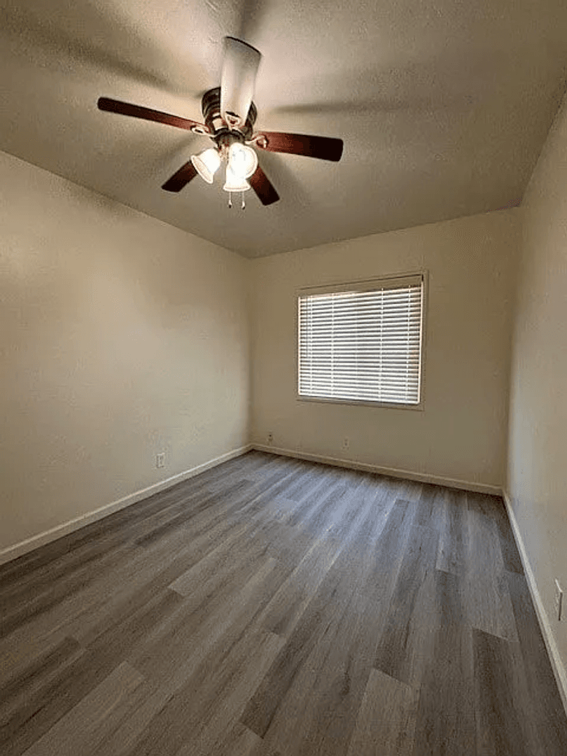 Sacramento Apartment: 2128 28th
