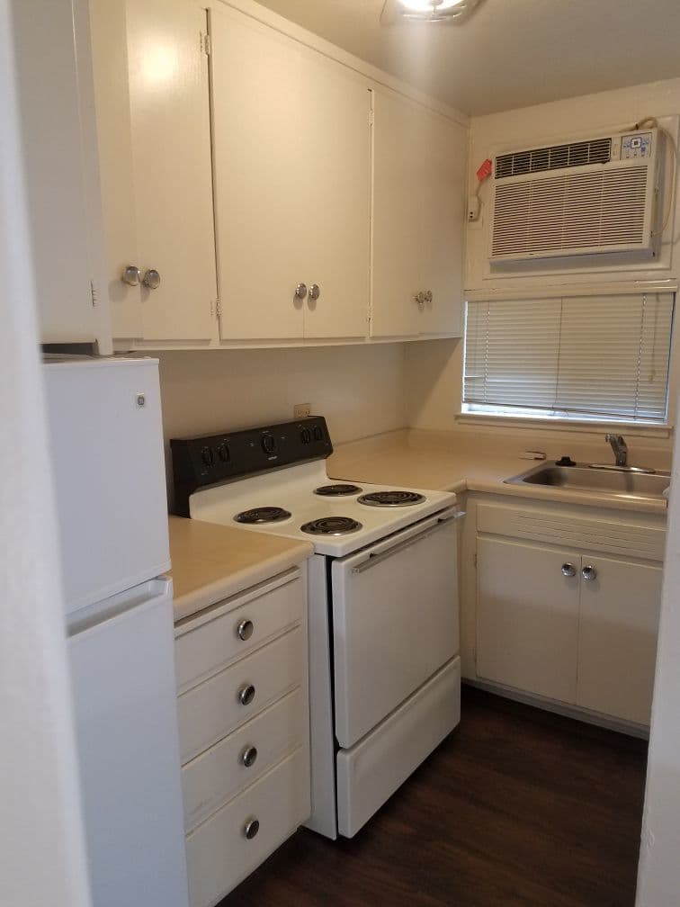 Sacramento Apartment: 1726 H Street