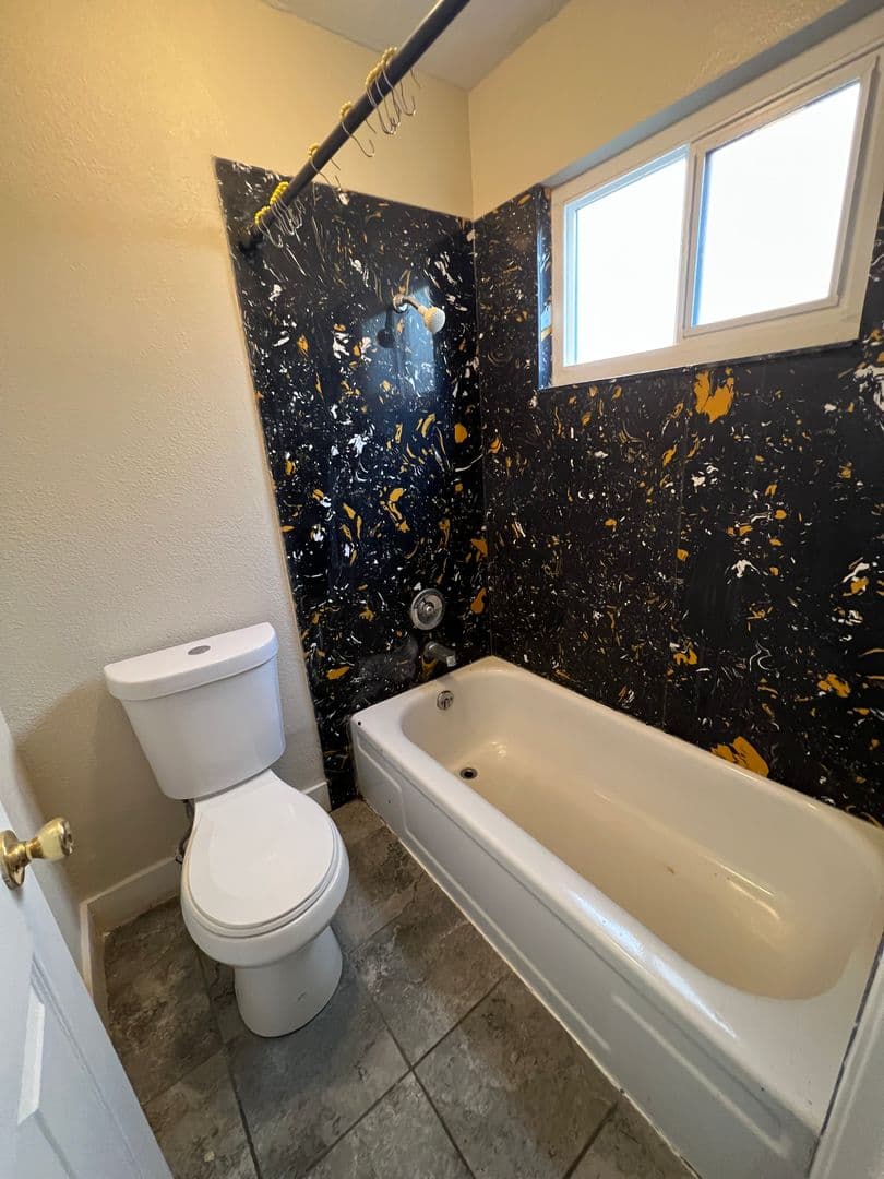 Sacramento Apartment: 2518 X Street
