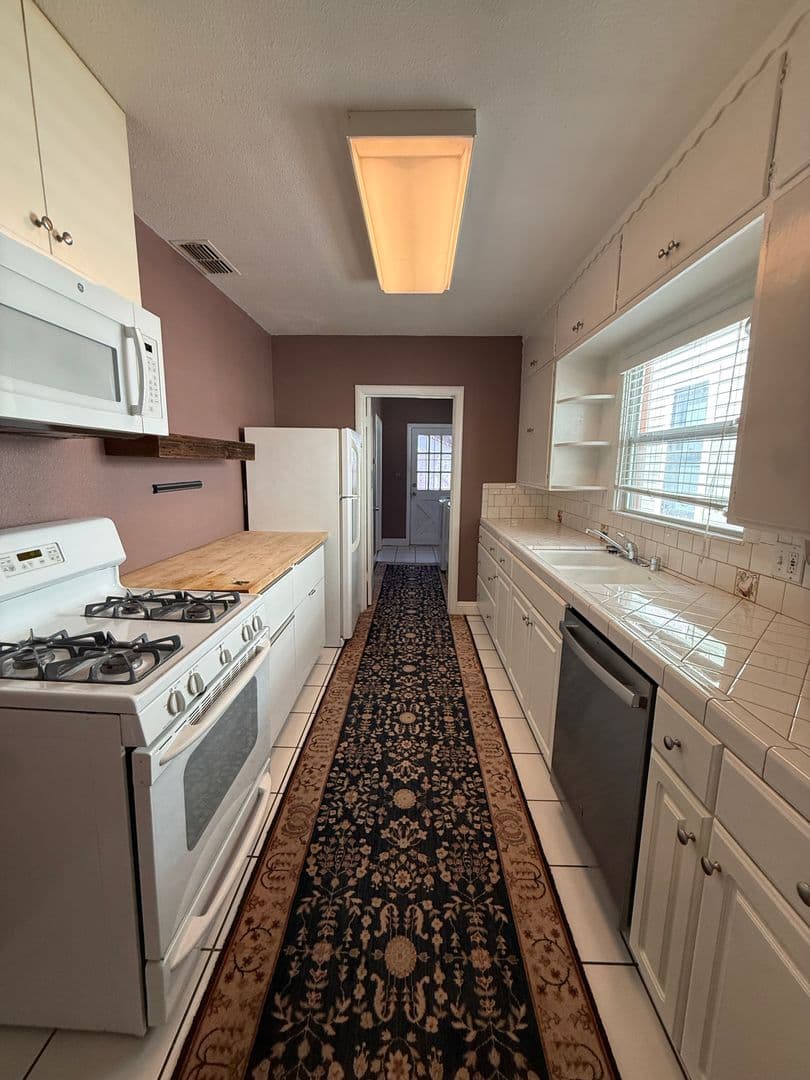 Sacramento House: 2308 N Street