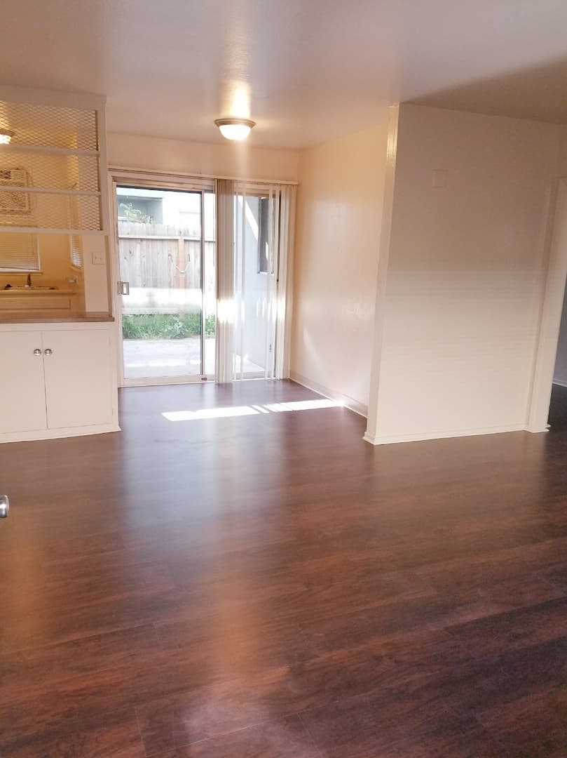 Sacramento Apartment: 1726 H Street