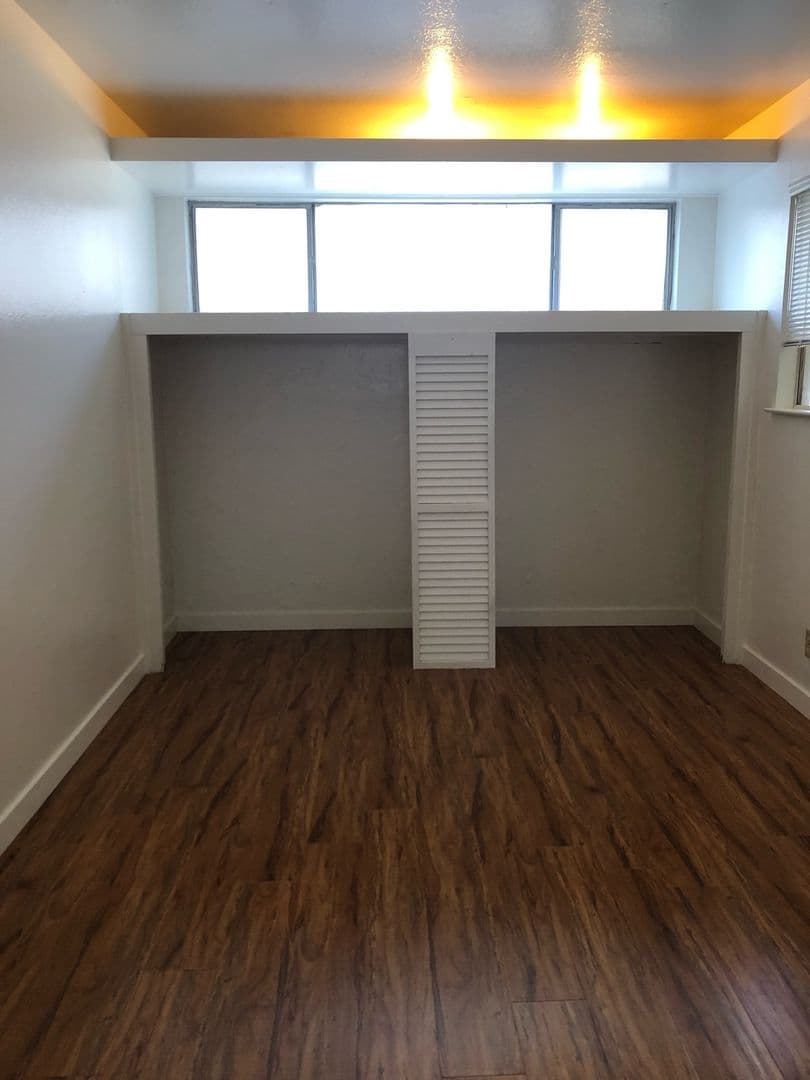 Sacramento Apartment: 800 18th Street