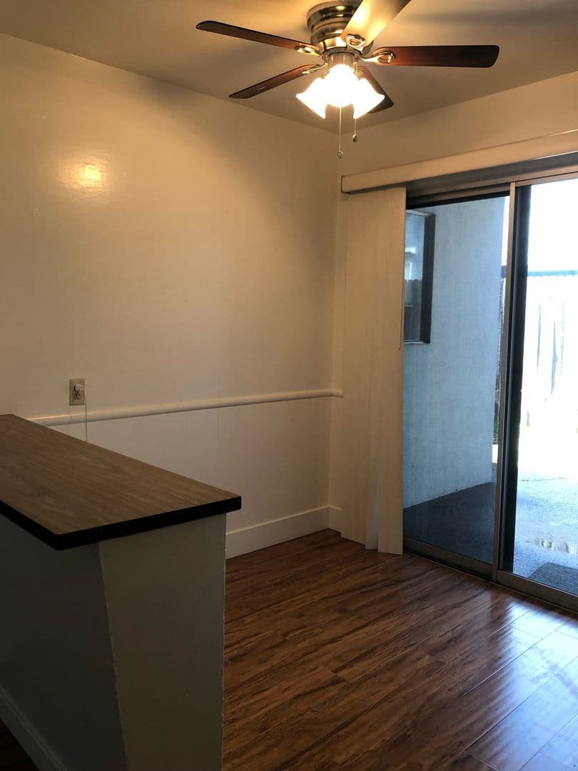 Sacramento Apartment: 800 18th Street