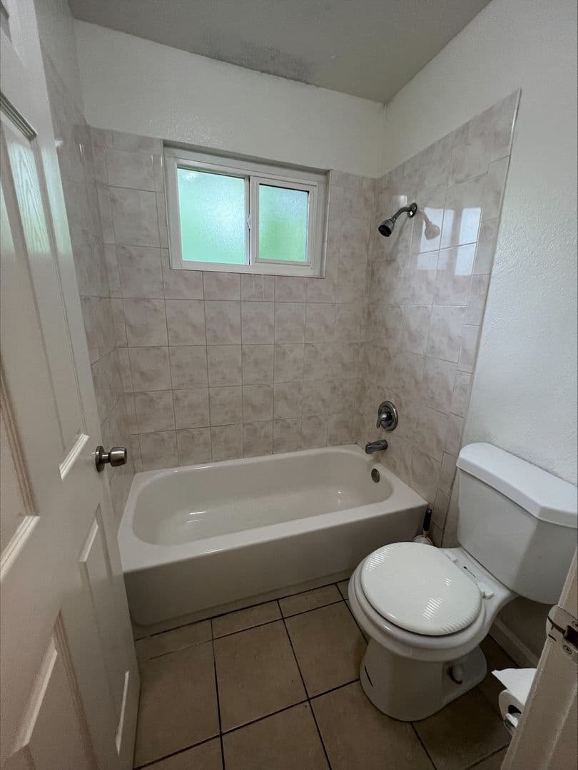 Sacramento Apartment: 2518 X Street