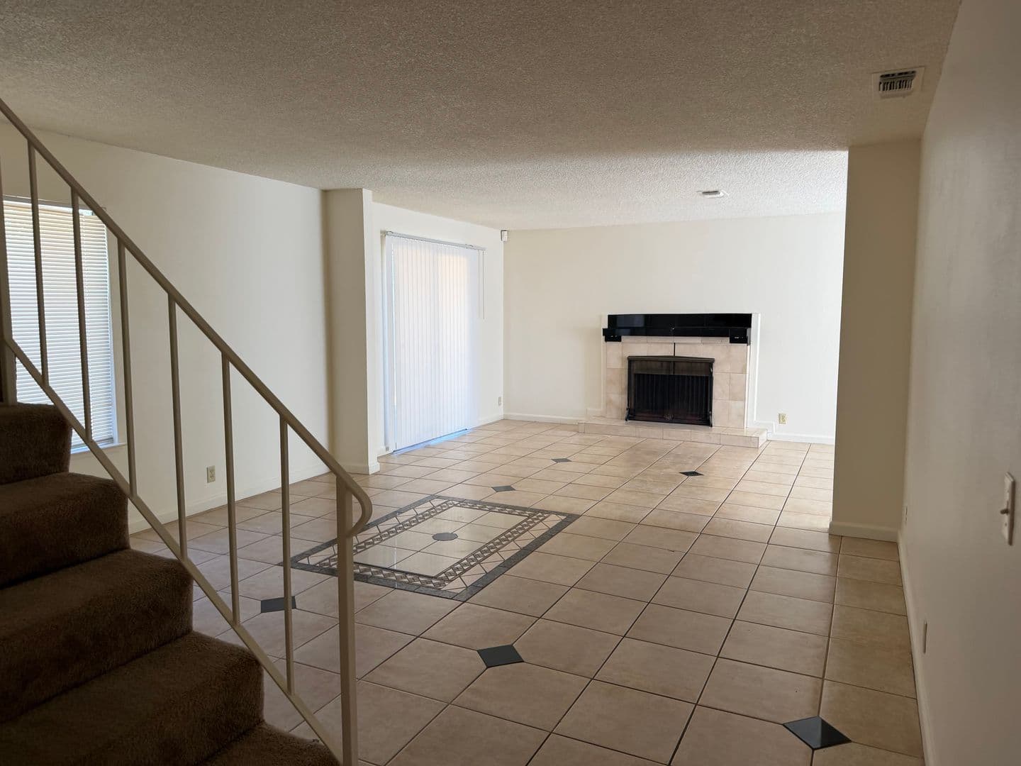 Sacramento House: 7631 Tierra Arbor Way