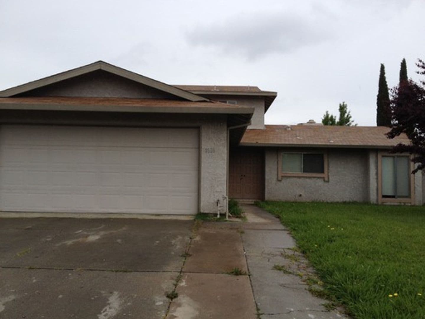 Sacramento House: 7631 Tierra Arbor Way
