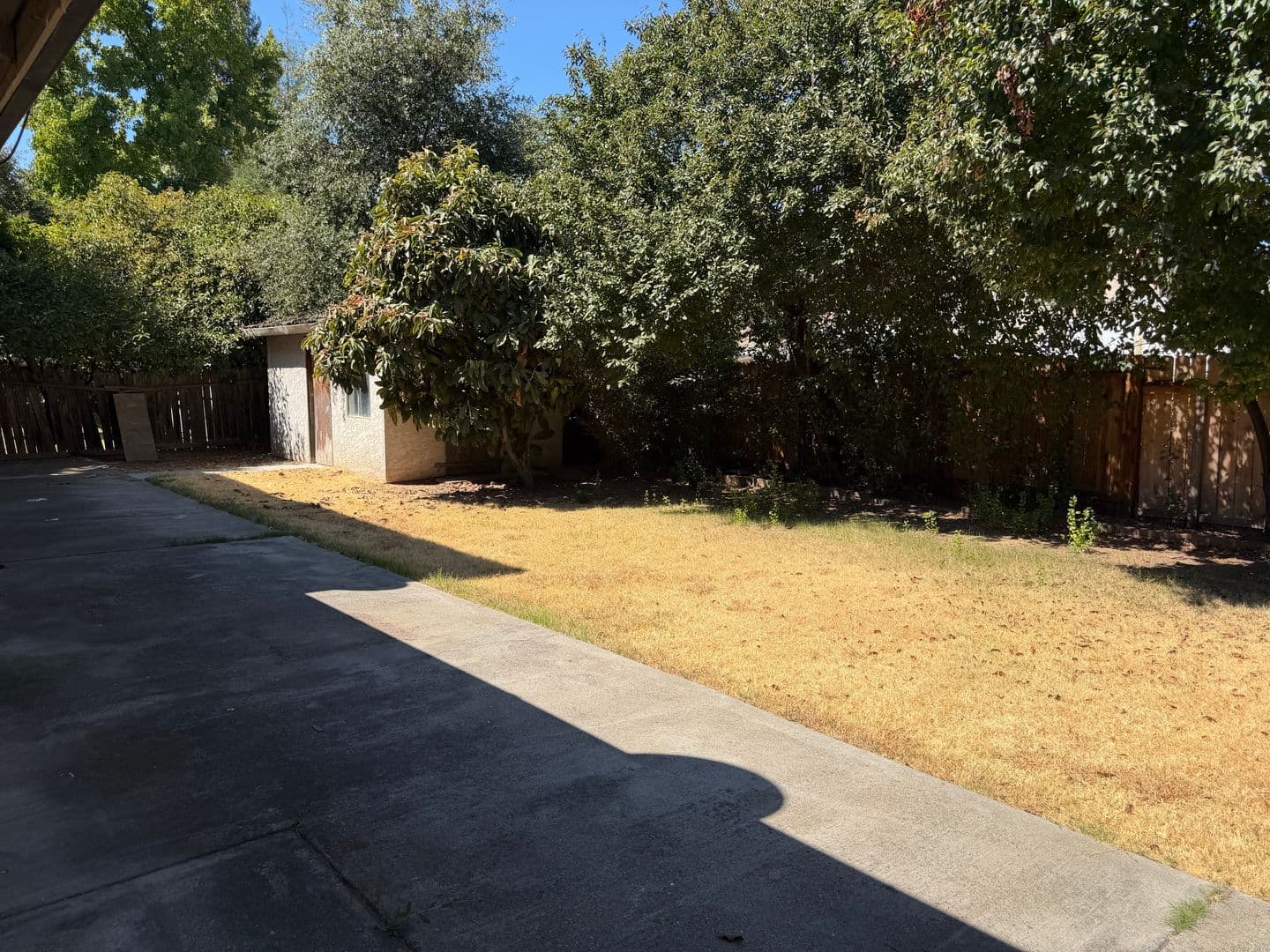 Sacramento House: 7631 Tierra Arbor Way