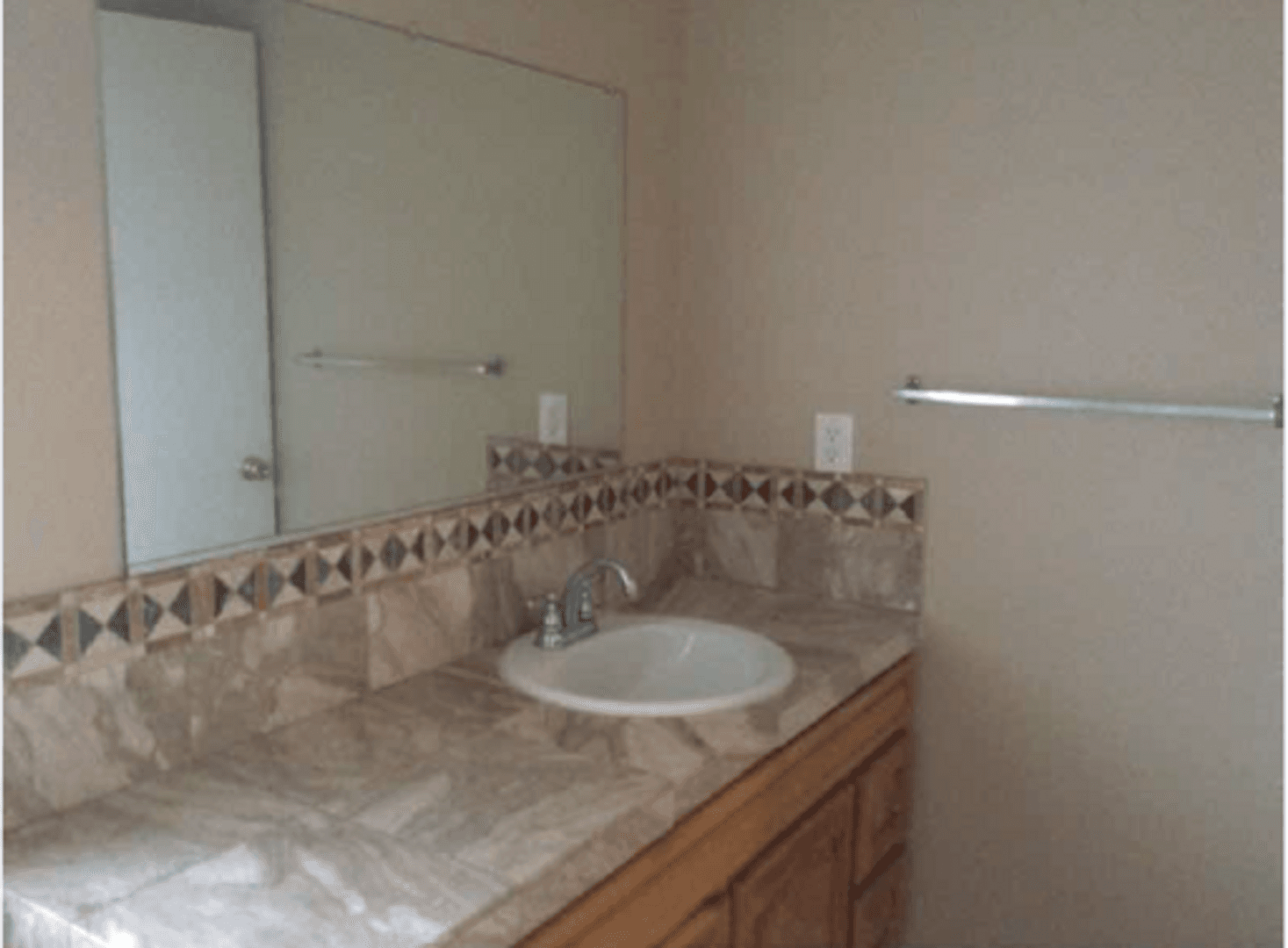 Sacramento House: 7631 Tierra Arbor Way