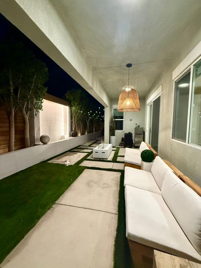 Ontario House: 2542 E Scarlett Ln, Ontario, CA 91762