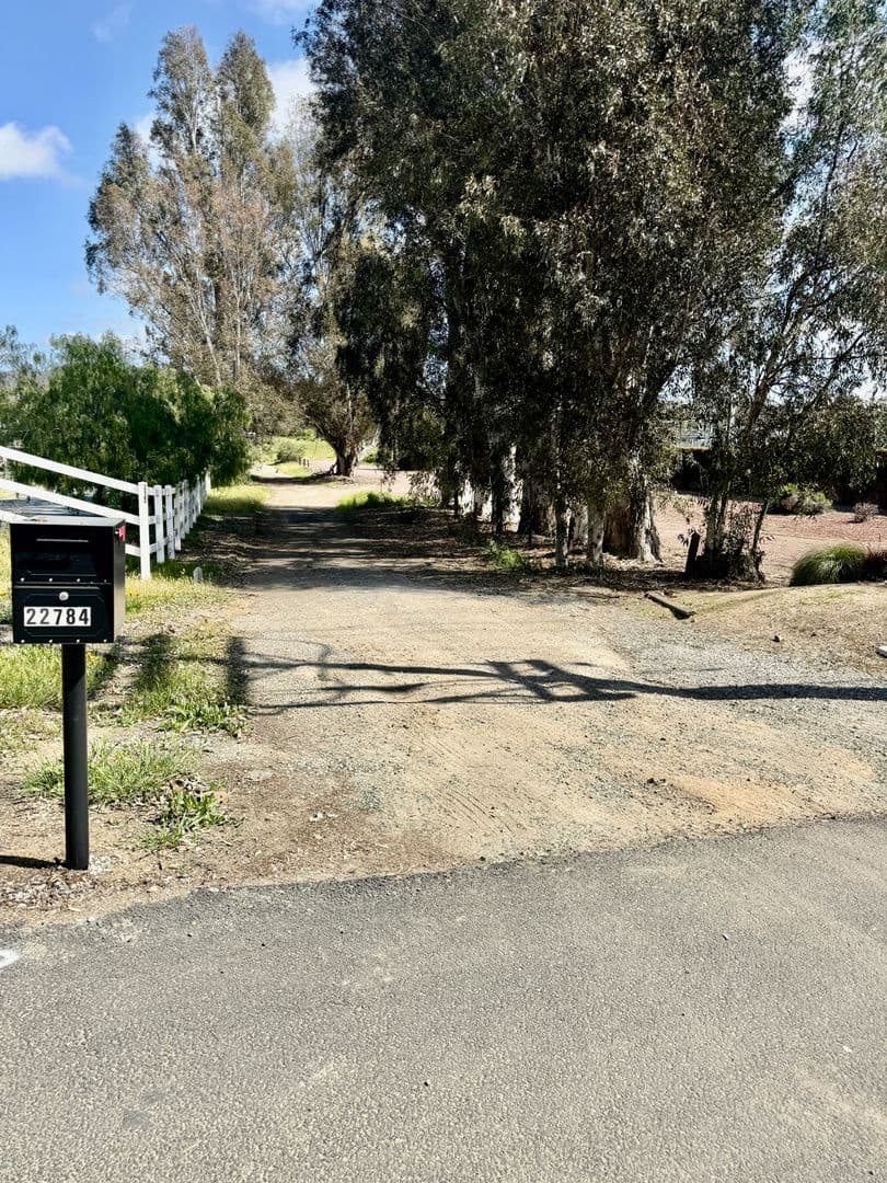Wildomar House: 22784 Grand Ave