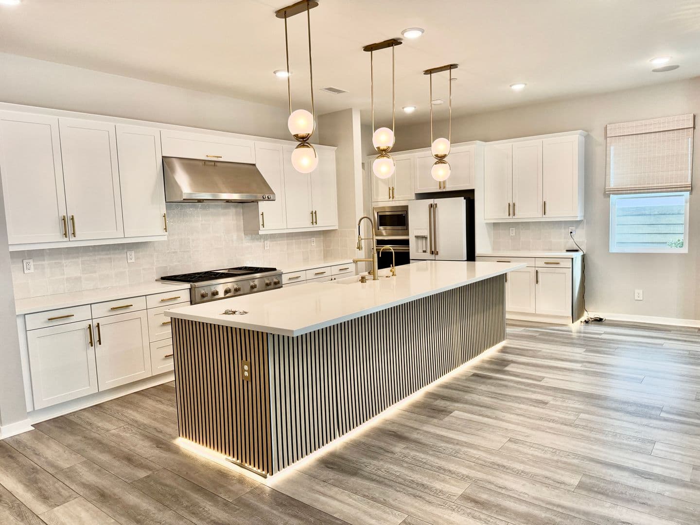 Ontario House: 2542 E Scarlett Ln, Ontario, CA 91762