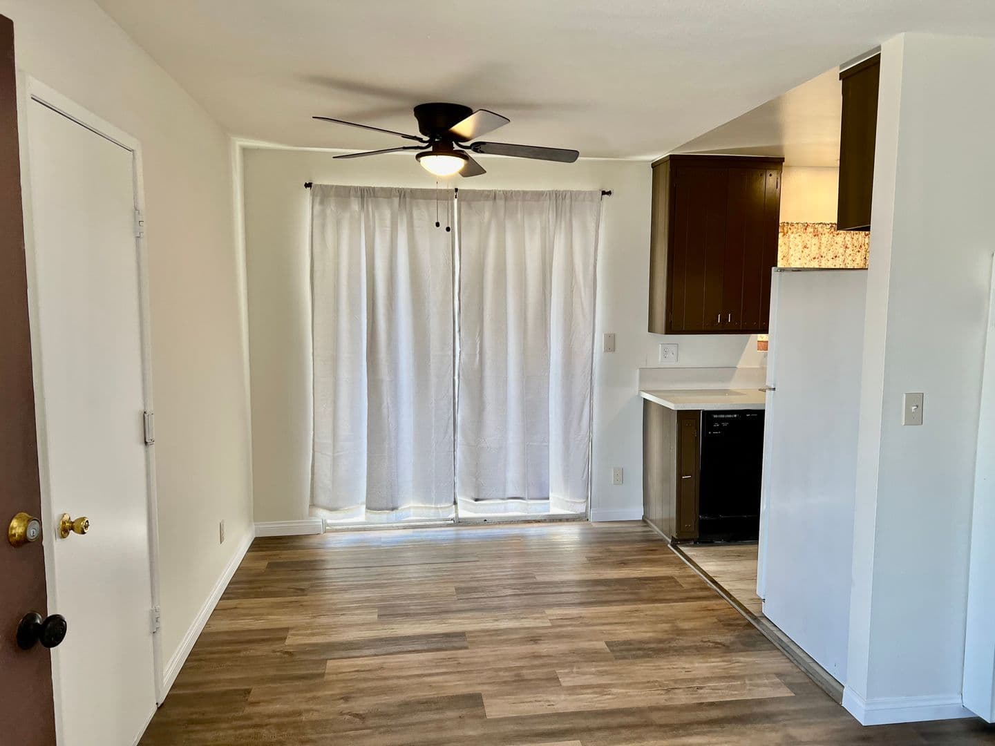 Lake Elsinore House: 33139 Gillette St.